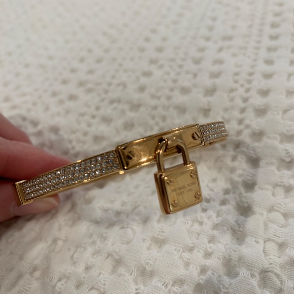 Michael Kors Rosegold Bracelet - Picture 2 of 4